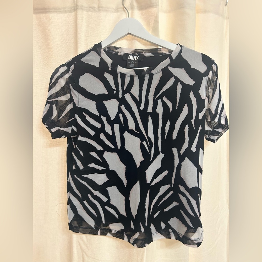 DKNY, mesh, overlay, Short Sleeve Blouse, size small